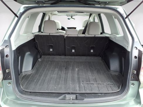 Used 2018 Subaru Forester 2.5i Premium w/ All-Weather Package AWD/4WD image 10