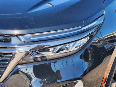 Used 2023 Chevrolet Equinox RS FWD image 9