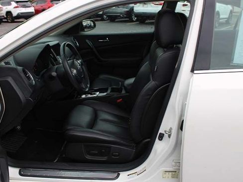 Used 2011 Nissan Maxima 3.5 SV w/ Monitor Pkg FWD image 12