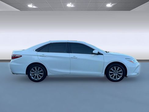 Used 2016 Toyota Camry XLE w/ Moonroof Package FWD image 8