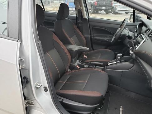 Used 2021 Nissan Versa SR image 18