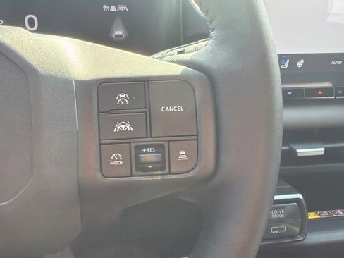 Used 2026 Toyota RAV4 XSE w/ Panoramic Sun Roof Package AWD/4WD image 17