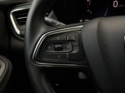 Used 2025 Buick Encore GX Preferred FWD image 32
