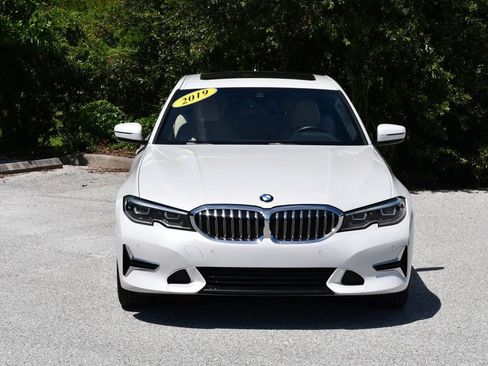 Used 2019 BMW 330i Sedan w/ Convenience Package RWD image 9