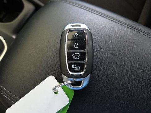 Used 2019 Hyundai Santa Fe AWD image 16