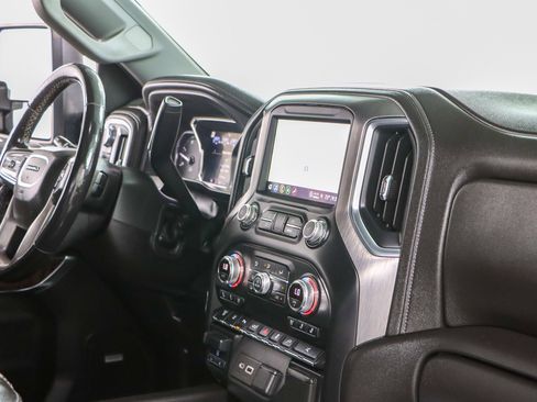 Used 2022 GMC Sierra 3500 Denali image 29