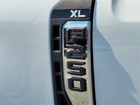 New 2025 Ford F250 XL w/ 360-Degree Camera Package image 5