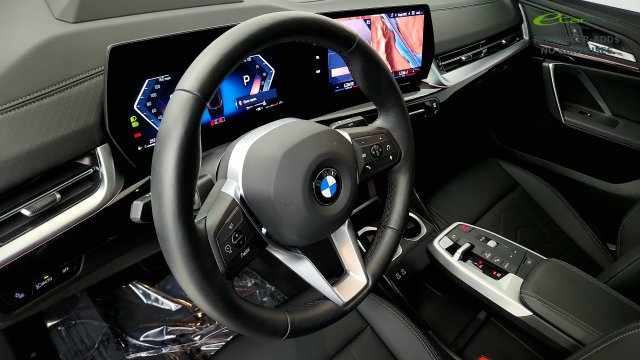 Used 2026 BMW X2 xDrive28i AWD/4WD image 47