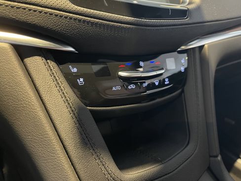 Certified 2024 Cadillac XT5 Premium Luxury w/ Technology Package image 15