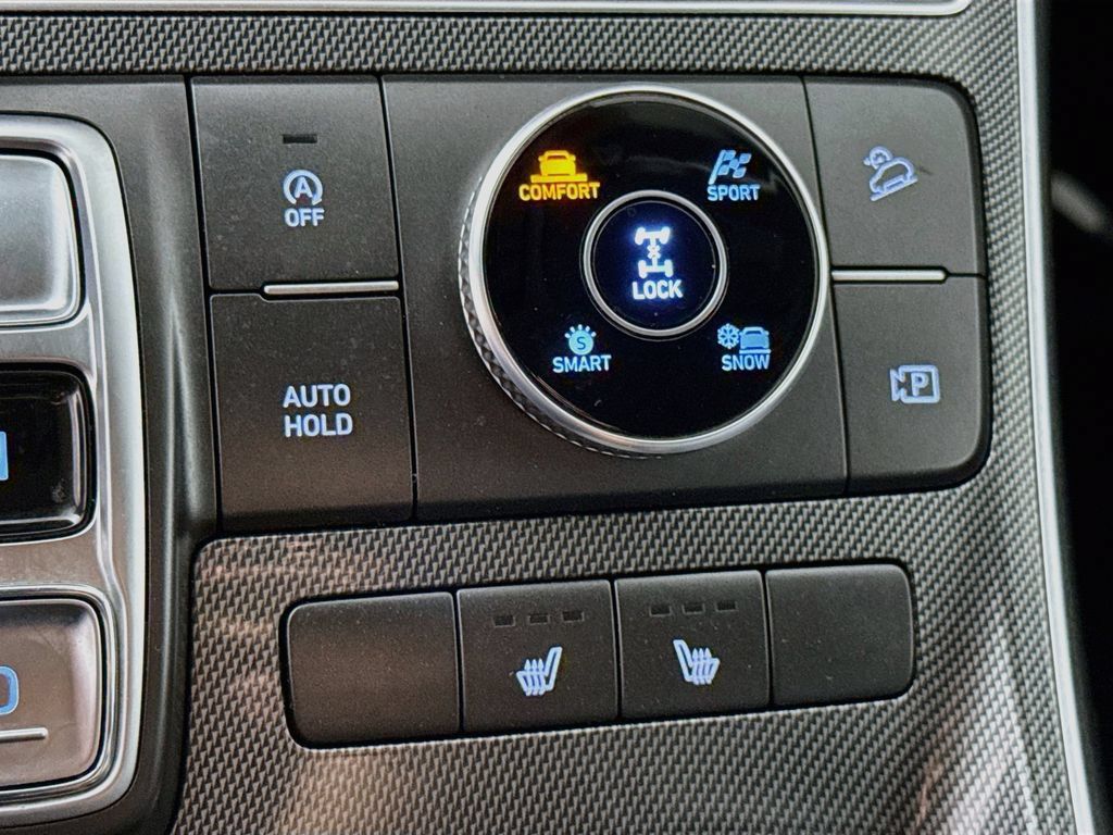 Certified 2023 Hyundai Santa Fe SEL w/ Winter Weather Package AWD/4WD image 12