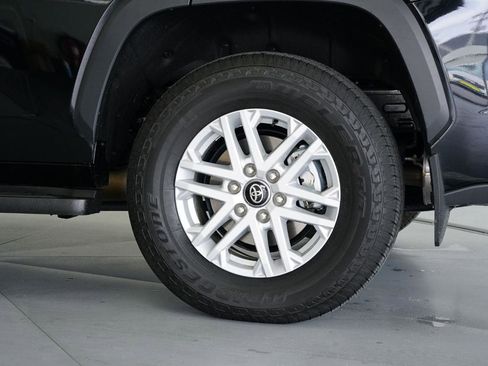 Used 2025 Toyota Sequoia SR5 image 8