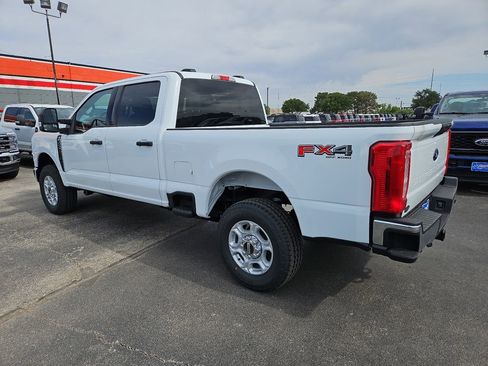 New 2026 Ford F250 XLT w/ FX4 Off-Road Package AWD/4WD image 8