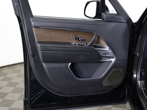 Used 2025 Land Rover Range Rover Autobiography AWD/4WD image 31