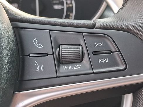 Used 2018 Alfa Romeo Stelvio Ti Sport AWD/4WD image 22