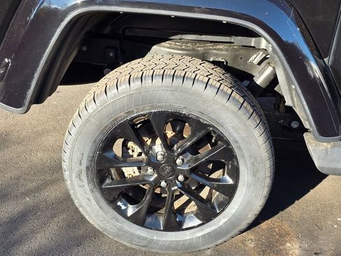 Used 2021 Jeep Gladiator Overland image 9