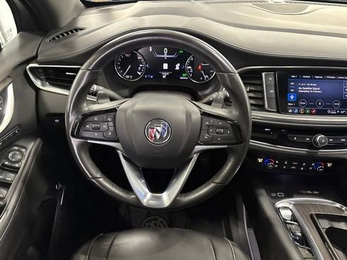Used 2023 Buick Enclave Avenir AWD/4WD image 18