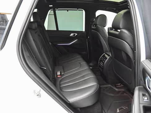 Used 2022 BMW X5 xDrive40i AWD/4WD image 23