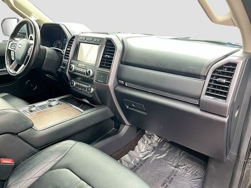 Used 2021 Ford Expedition Platinum image 32