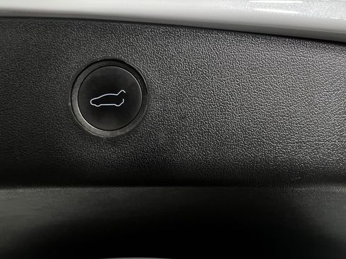 Used 2023 Tesla Model 3 Performance image 29