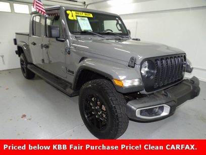 Used 2021 Jeep Gladiator Sport