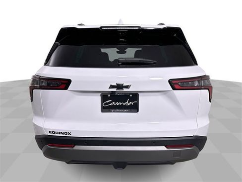 New 2026 Chevrolet Equinox LT w/ Convenience Package II image 7