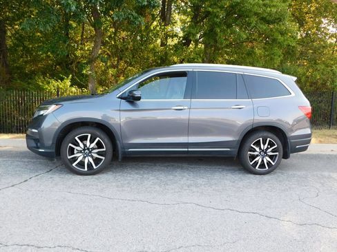 Certified 2021 Honda Pilot Touring image 9