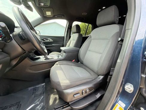 Used 2023 Chevrolet Traverse LT AWD/4WD image 13