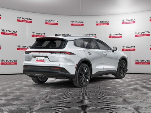 New 2025 Toyota Crown Signia w/ Advanced Technology Package image 2