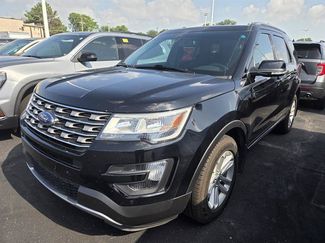 Used 2018 Ford Explorer XLT w/ Equipment Group 202A AWD/4WD video 1