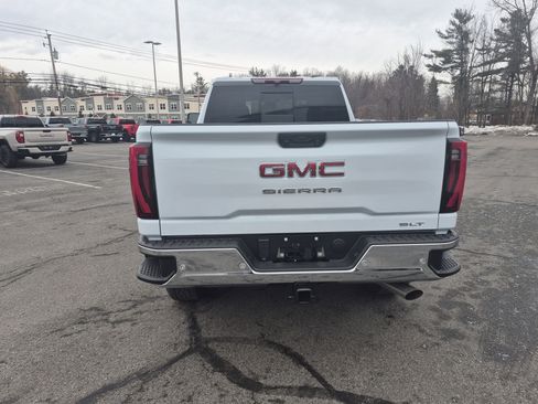 Used 2026 GMC Sierra 2500 SLT w/ SLT Premium Package image 16