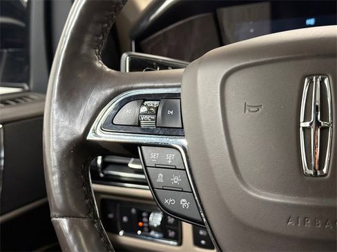 Used 2022 Lincoln Navigator L Reserve image 28