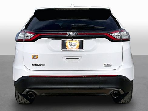 Used 2018 Ford Edge SEL FWD image 4