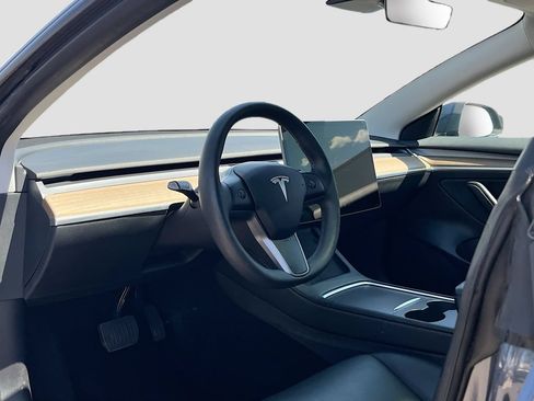 Used 2023 Tesla Model 3 Standard Range RWD image 9
