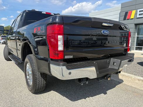 Used 2021 Ford F250 XLT w/ XLT Premium Package AWD/4WD image 3