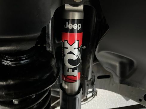 Used 2022 Jeep Gladiator Rubicon w/ Cold Weather Group AWD/4WD image 74