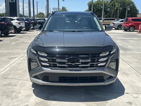 Used 2025 Hyundai Tucson Limited FWD image 4