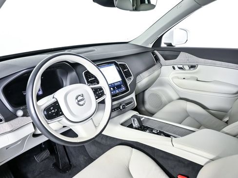 Certified 2023 Volvo XC90 B6 Plus w/ Protection Package Premier AWD/4WD image 6