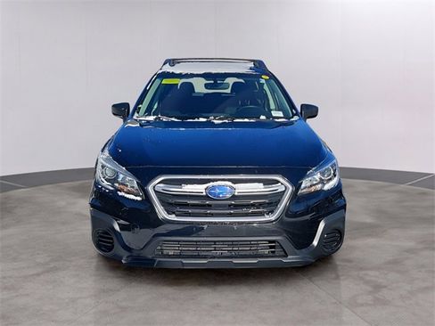Used 2019 Subaru Outback 2.5i image 2