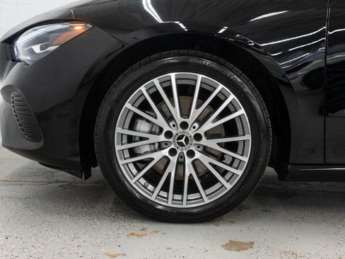 Used 2025 Mercedes-Benz CLA 250 4MATIC image 27