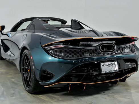 Used 2024 McLaren 750S Spider RWD image 10