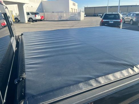 Used 2018 GMC Sierra 1500 SLT image 38