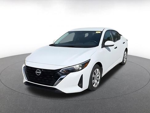 Used 2025 Nissan Sentra S image 7