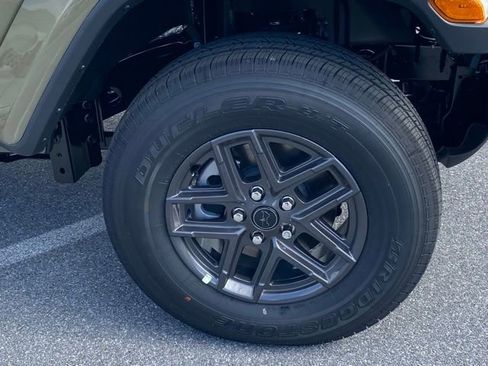 New 2026 Jeep Gladiator Sport image 11