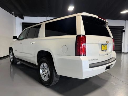 Used 2015 Chevrolet Suburban LT RWD image 6