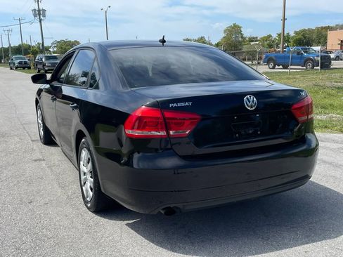 Used 2015 Volkswagen Passat 1.8T S image 9