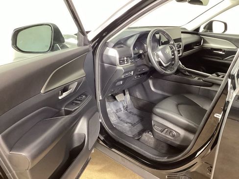 Used 2025 Toyota Grand Highlander AWD Hybrid image 11