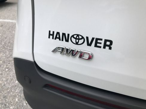 Certified 2023 Toyota Sienna XLE AWD/4WD image 11