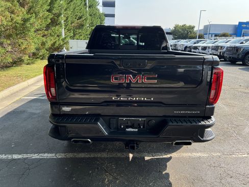 Used 2022 GMC Sierra 1500 Denali image 9