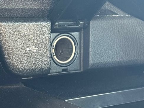 Used 2024 Toyota Camry SE FWD image 22