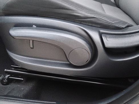 Used 2020 Kia Soul LX image 7